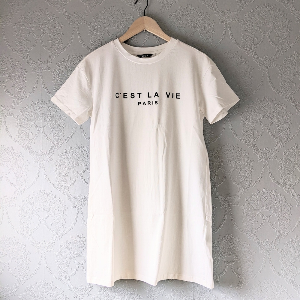 🆑 C'est La Vie Graphic T-Shirt Dress, NWOT